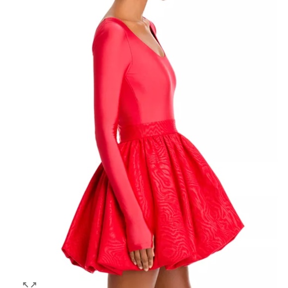 Alice + Olivia
Chara Long
Sleeve Minidress , Red size 0, Sample, New with tag. - Picture 4 of 11